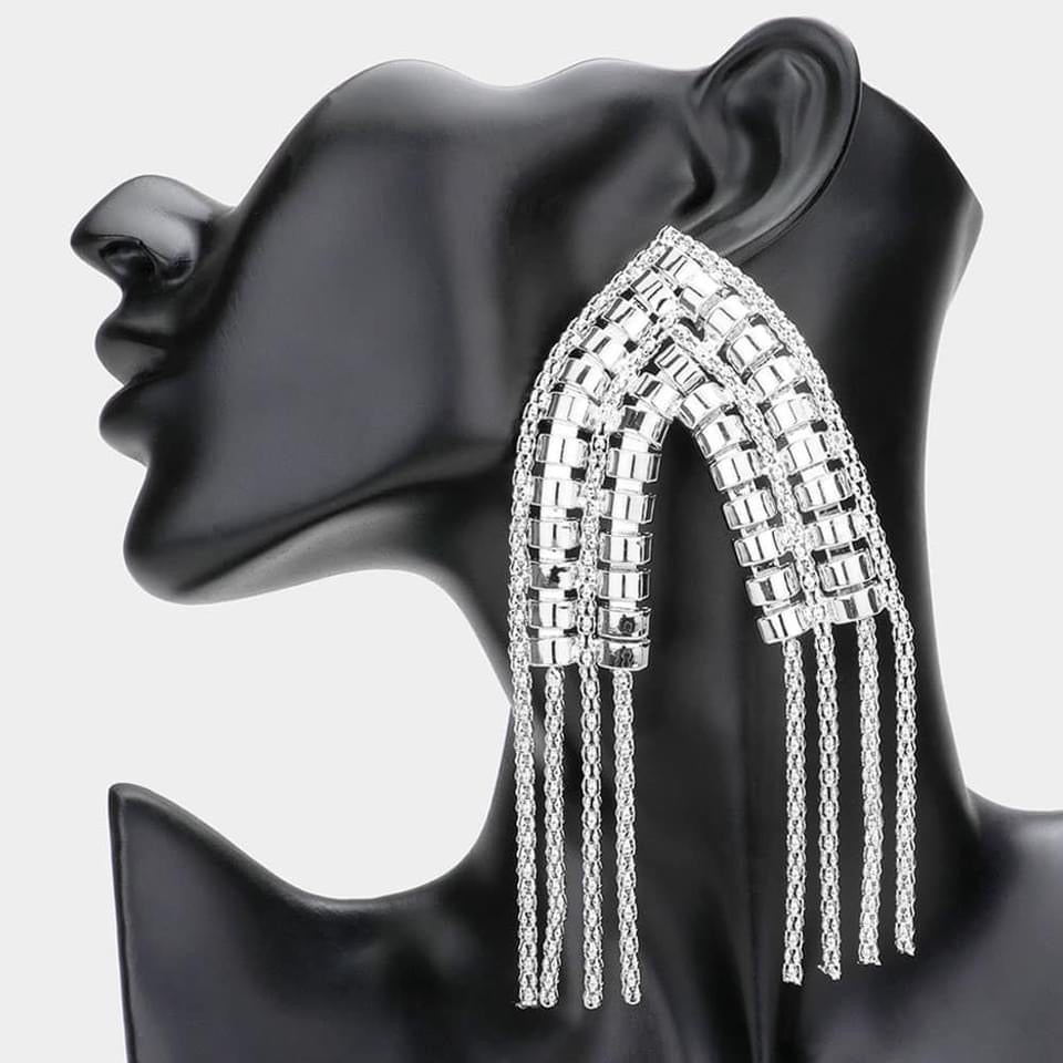 Statement arch earrings