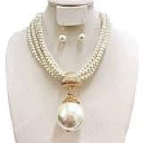 Unique Pearl Pendant Necklace Set