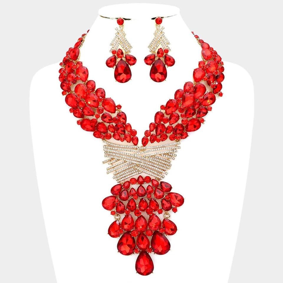 lobster tail structured necklace