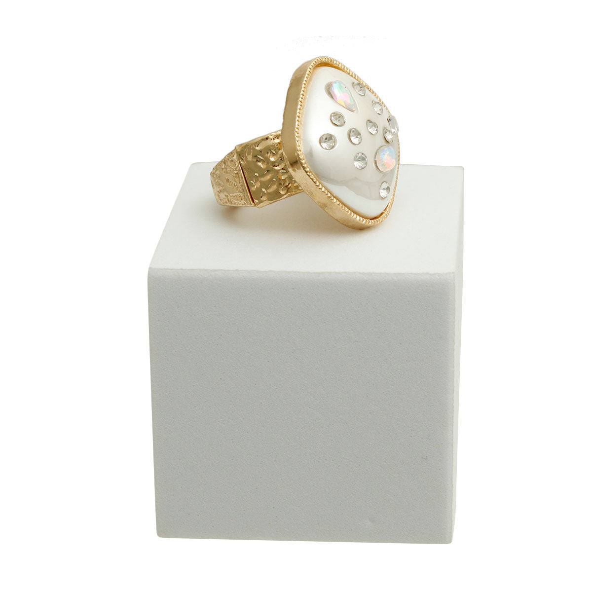 Gold Cream Pearl Square Ring