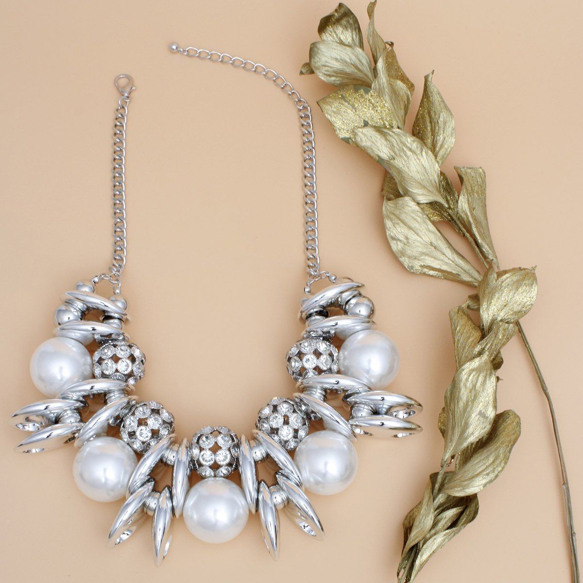 Necklace High Impact Silver Pearl Glam Bib Set