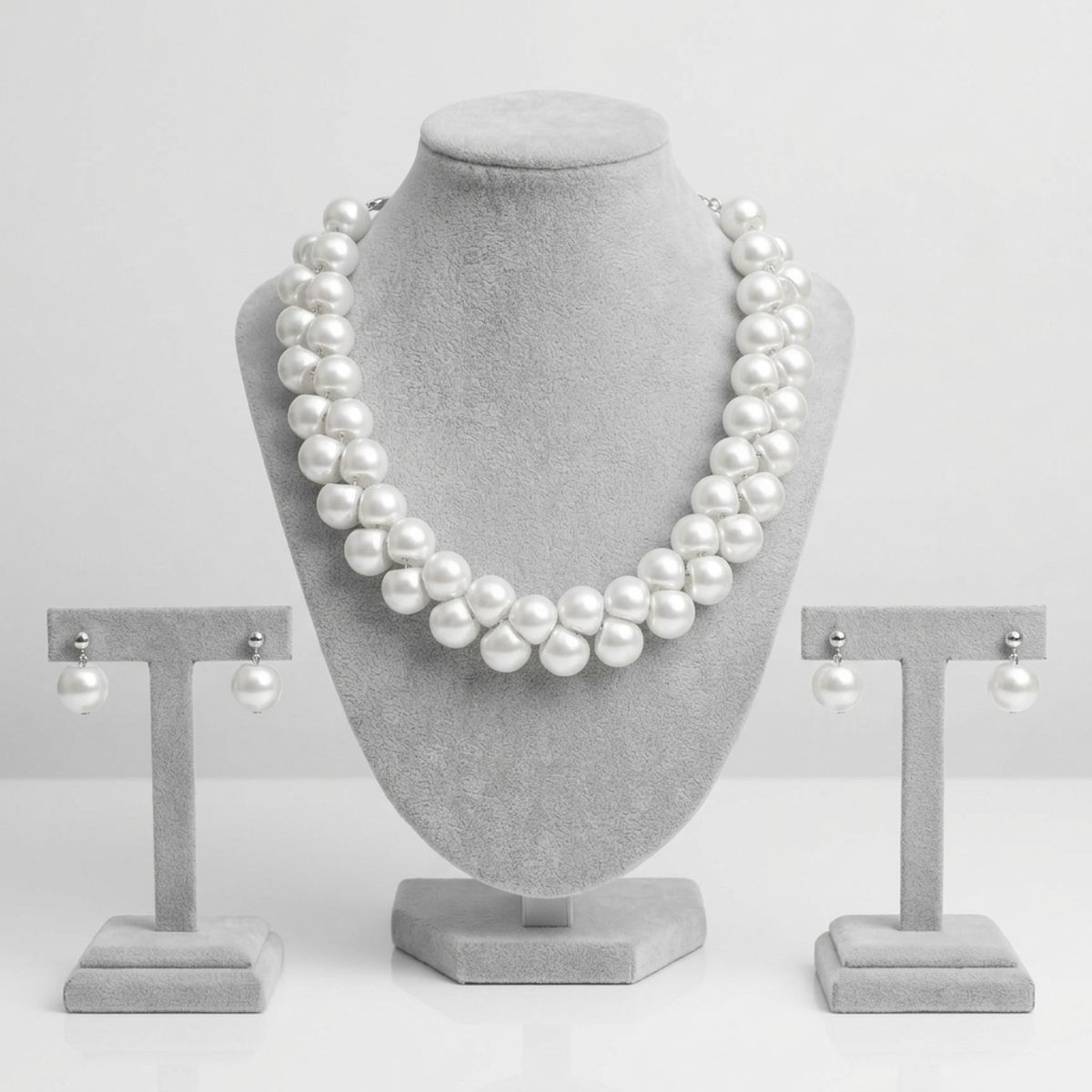Flat Bottom Woven White Pearl Cluster Necklace